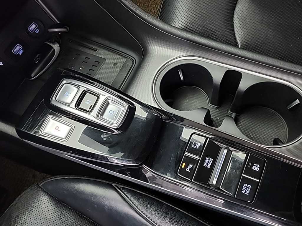 HYUNDAI Sonata - Vista 8