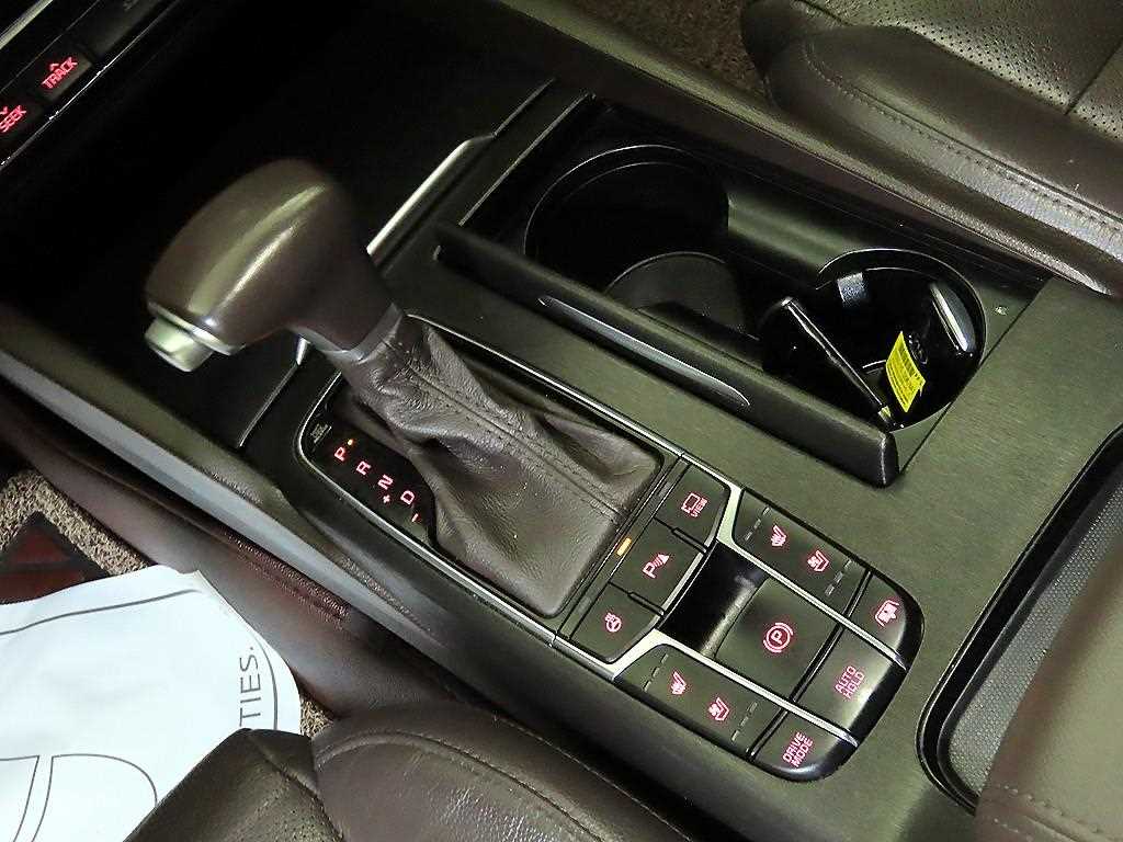 KIA K7 - Vista 12