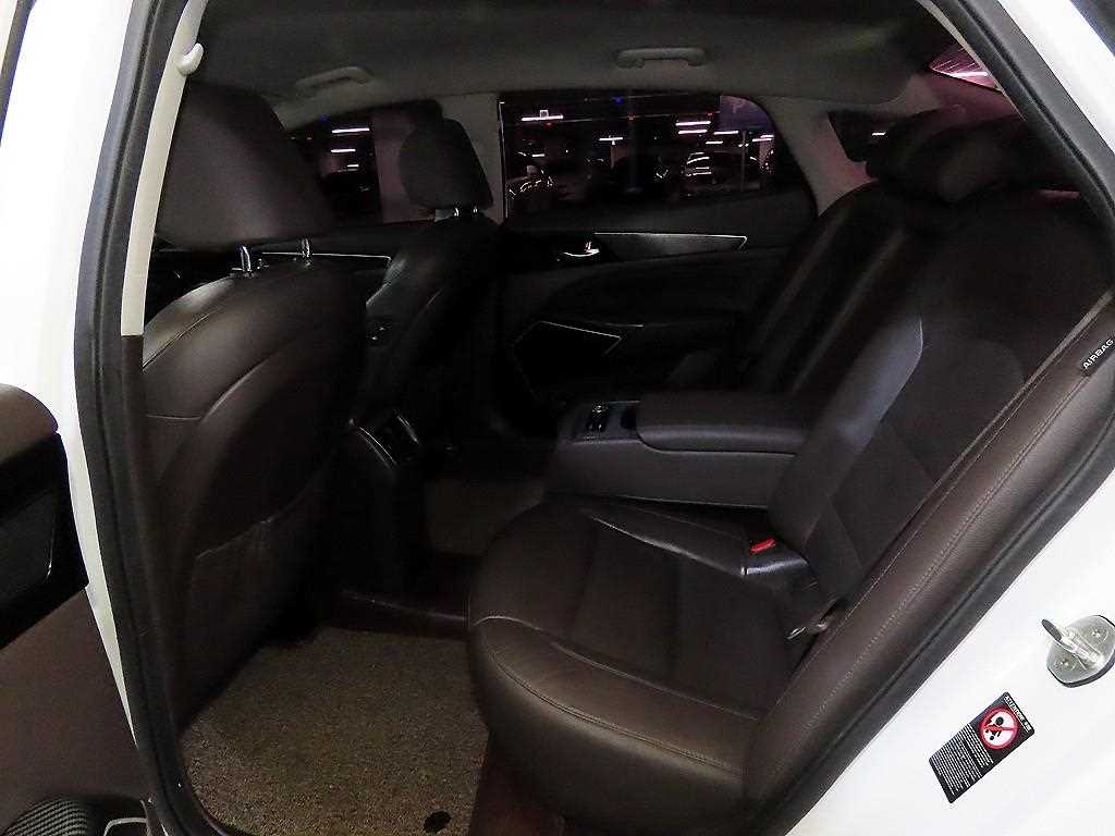 KIA K7 - Vista 7