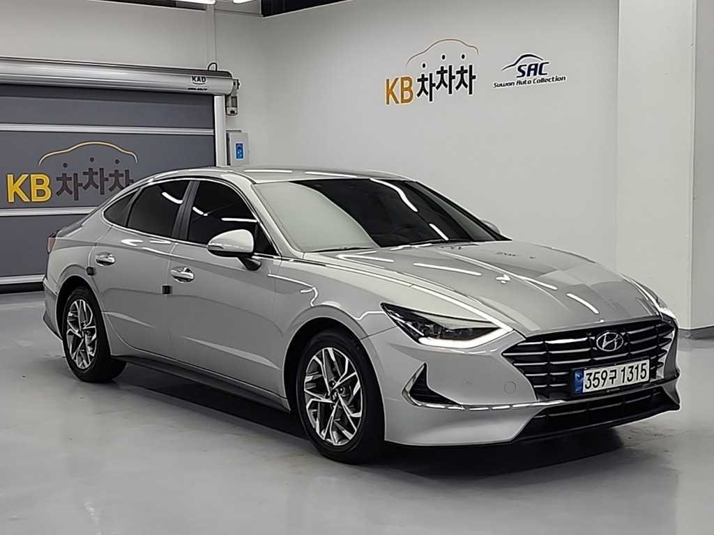 HYUNDAI Sonata - Vista 4