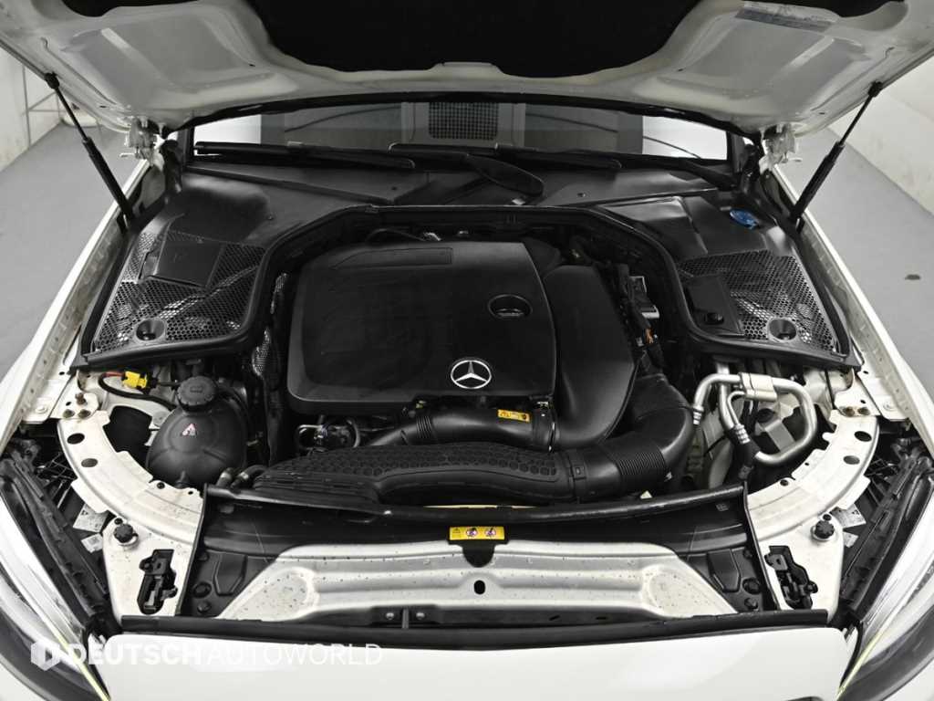 Mercedes Benz C Class - Vista 6