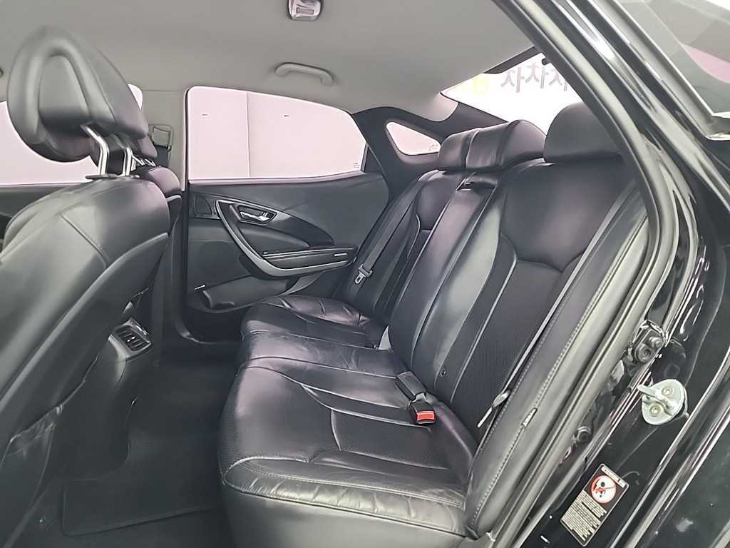 HYUNDAI Grandeur - Vista 12