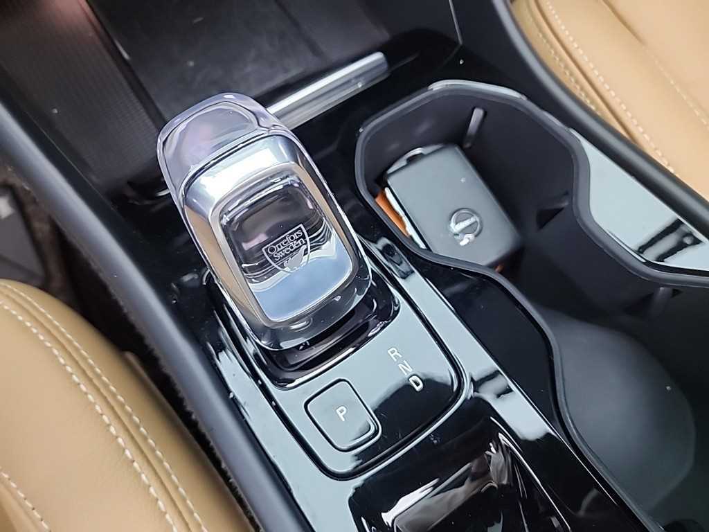 Volvo XC40 - Vista 8