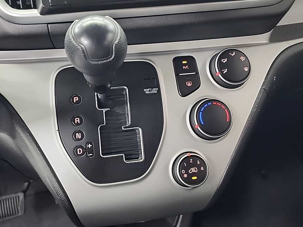 KIA Ray - Vista 8