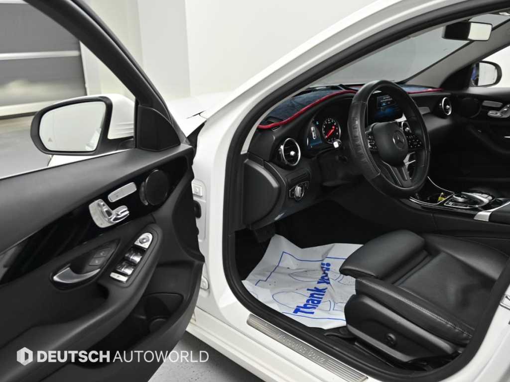 Mercedes Benz C Class - Vista 11
