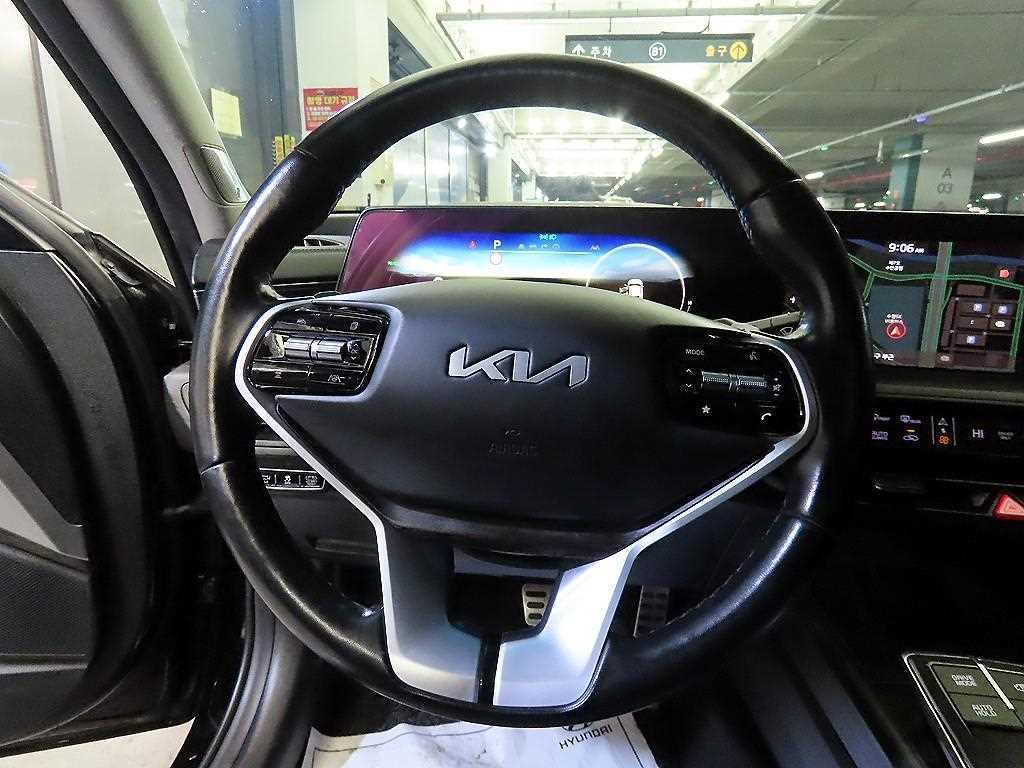 KIA K8 - Vista 8