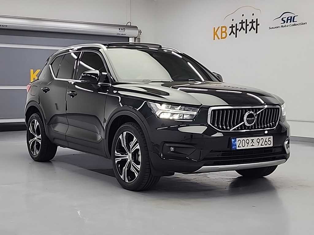 Volvo XC40 - Vista 4