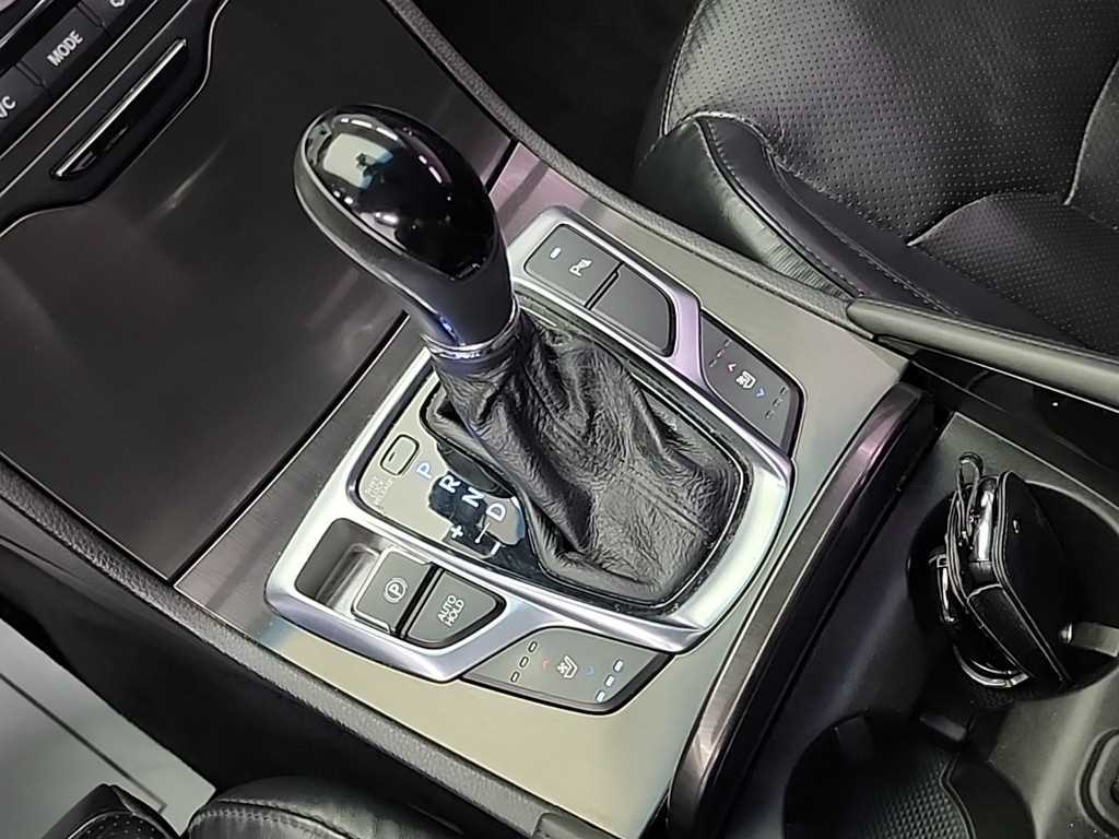 HYUNDAI Grandeur - Vista 8