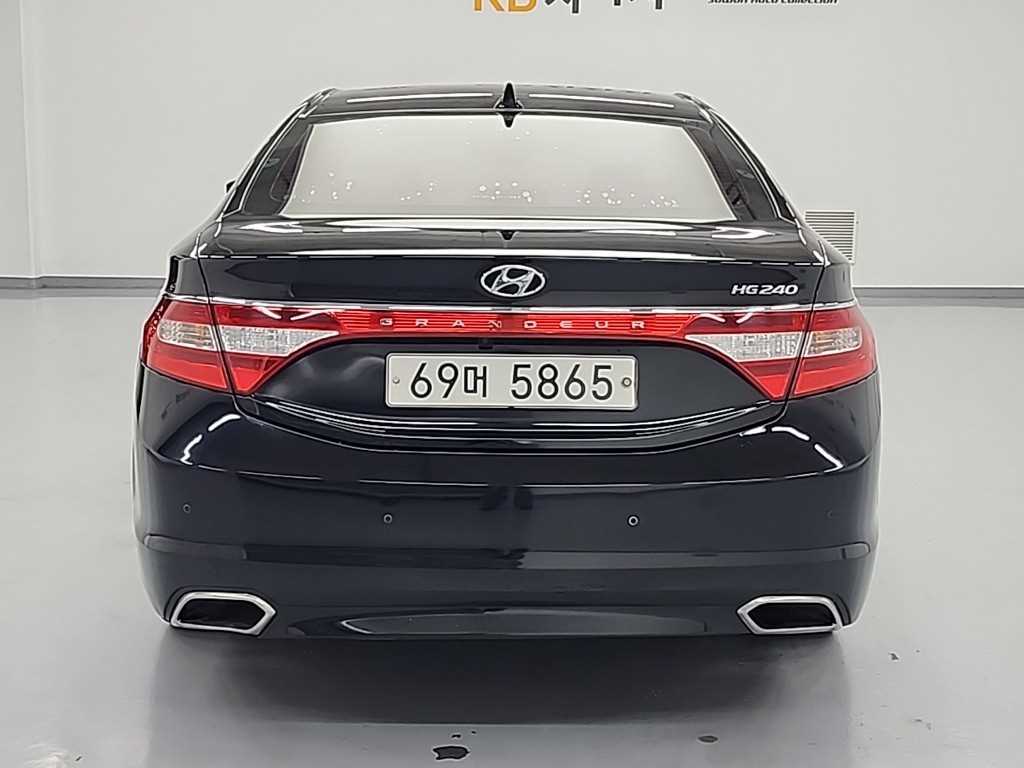 HYUNDAI Grandeur - Vista 3