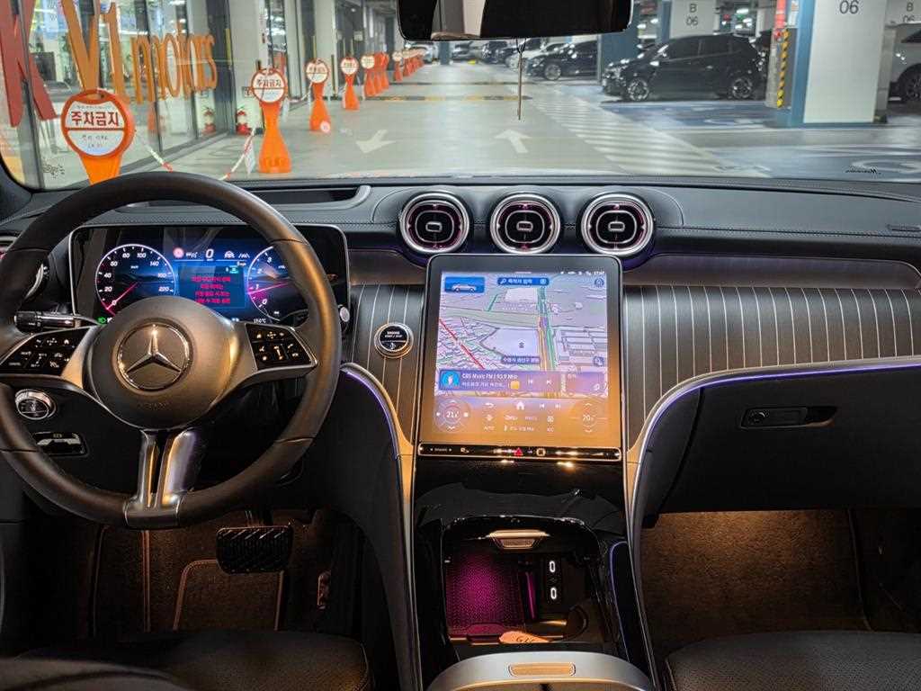 Mercedes Benz GLC Class - Vista 10