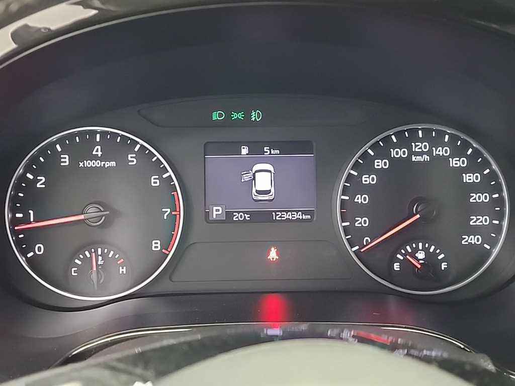 KIA Seltos - Vista 6