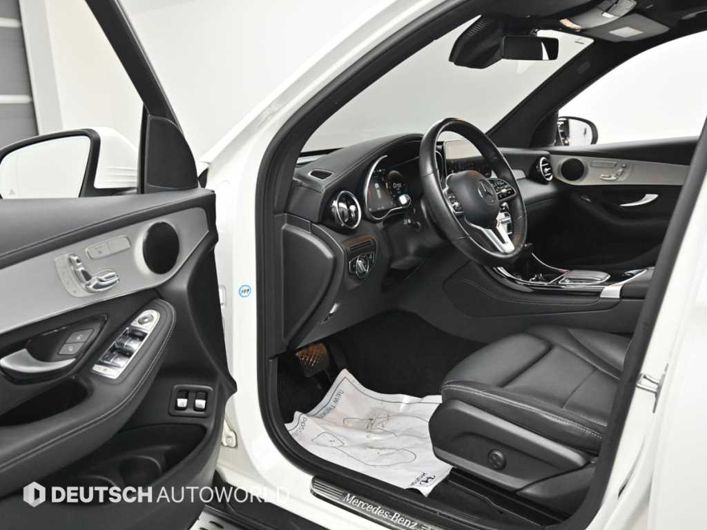 Mercedes Benz GLC Class - Vista 11