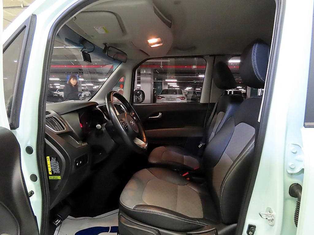 KIA Ray - Vista 6