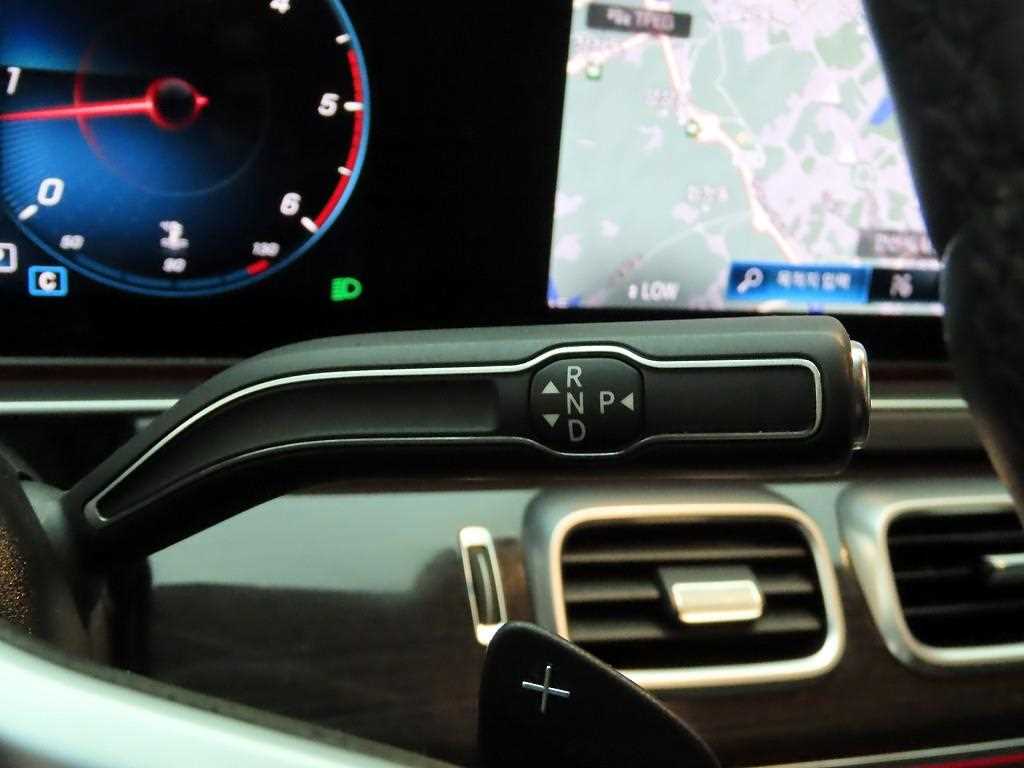 Mercedes Benz GLE Class - Vista 10