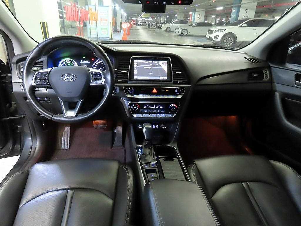 HYUNDAI Sonata - Vista 10