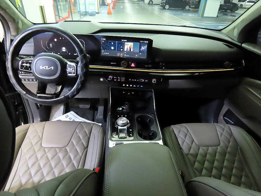 KIA Carnival - Vista 10
