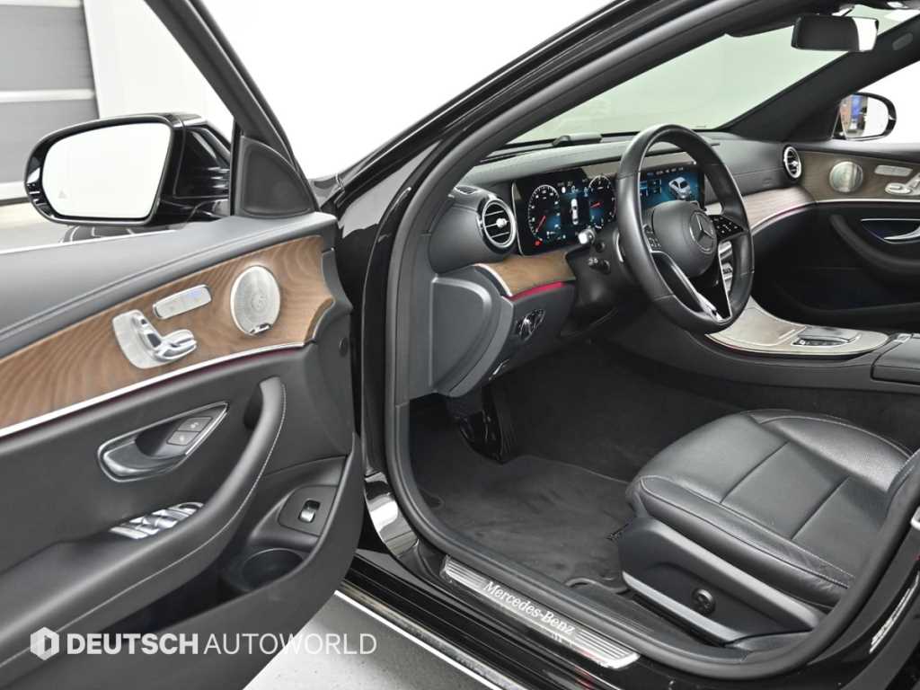 Mercedes Benz E class - Vista 11