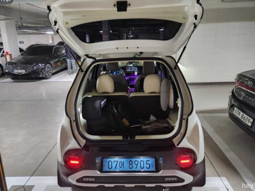 HYUNDAI Casper - Vista 5