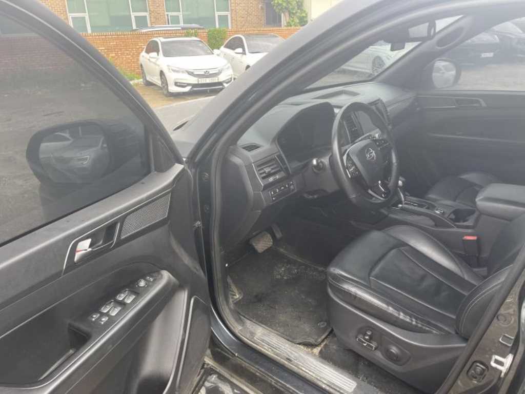 Ssangyong Rexton 2022 Gris - Importación desde Corea - HF Imports Iquique - Foto 13