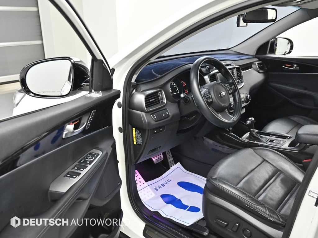 KIA Sorento - Vista 11
