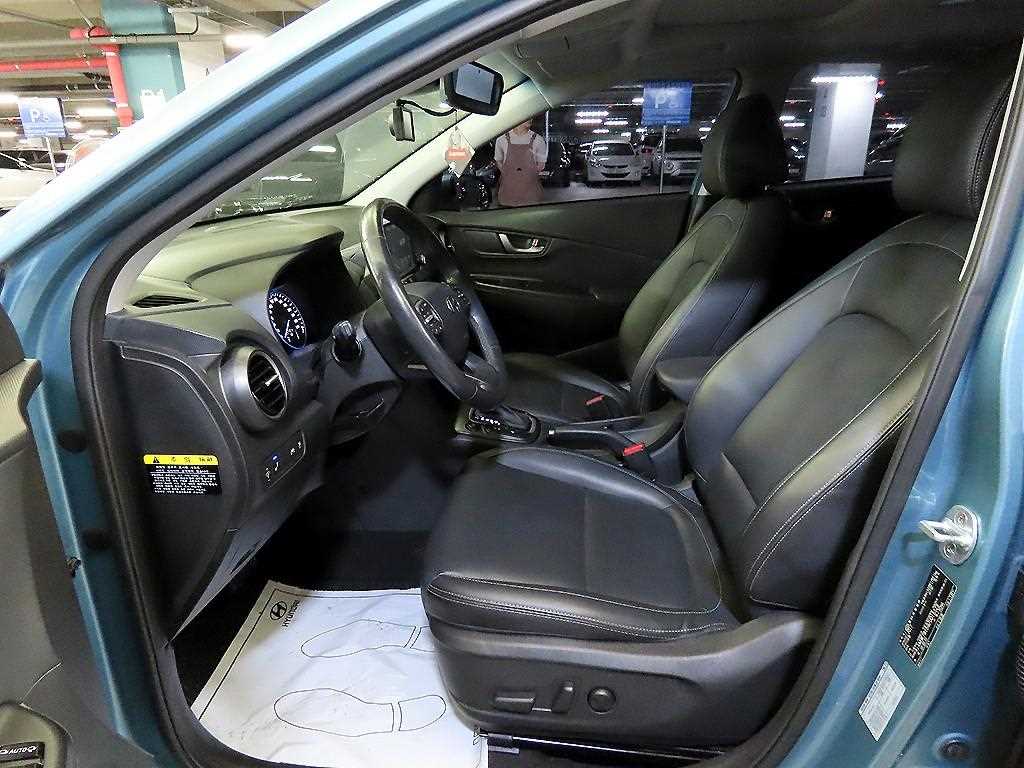 HYUNDAI Kona - Vista 6