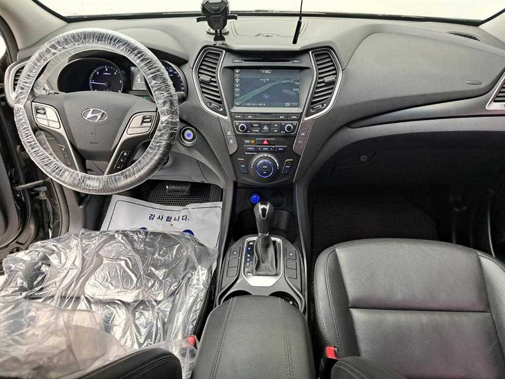 HYUNDAI Santa Fe - Vista 6