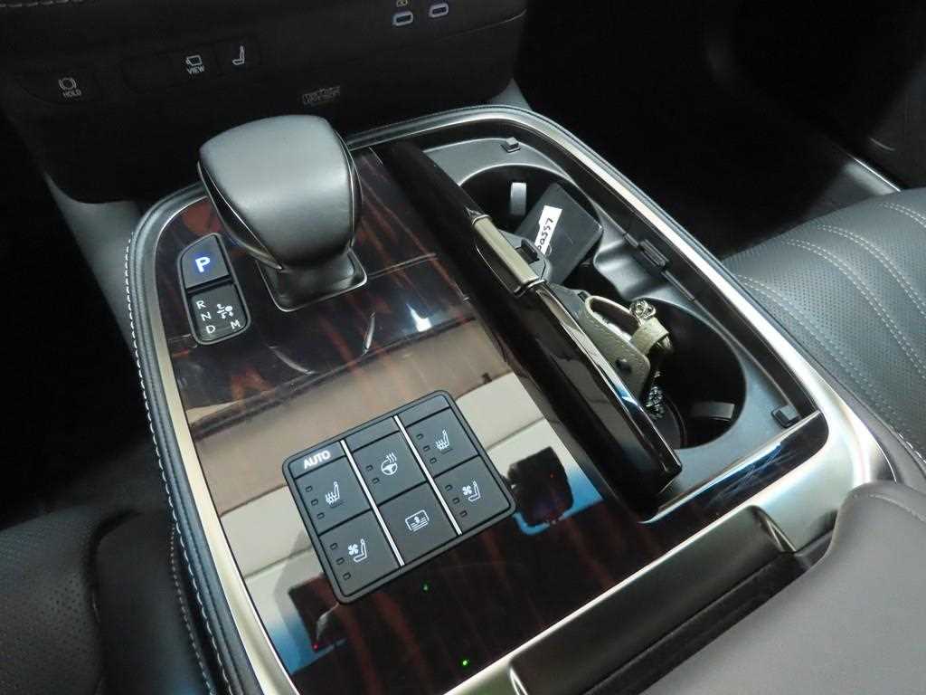 Lexus LS - Vista 12