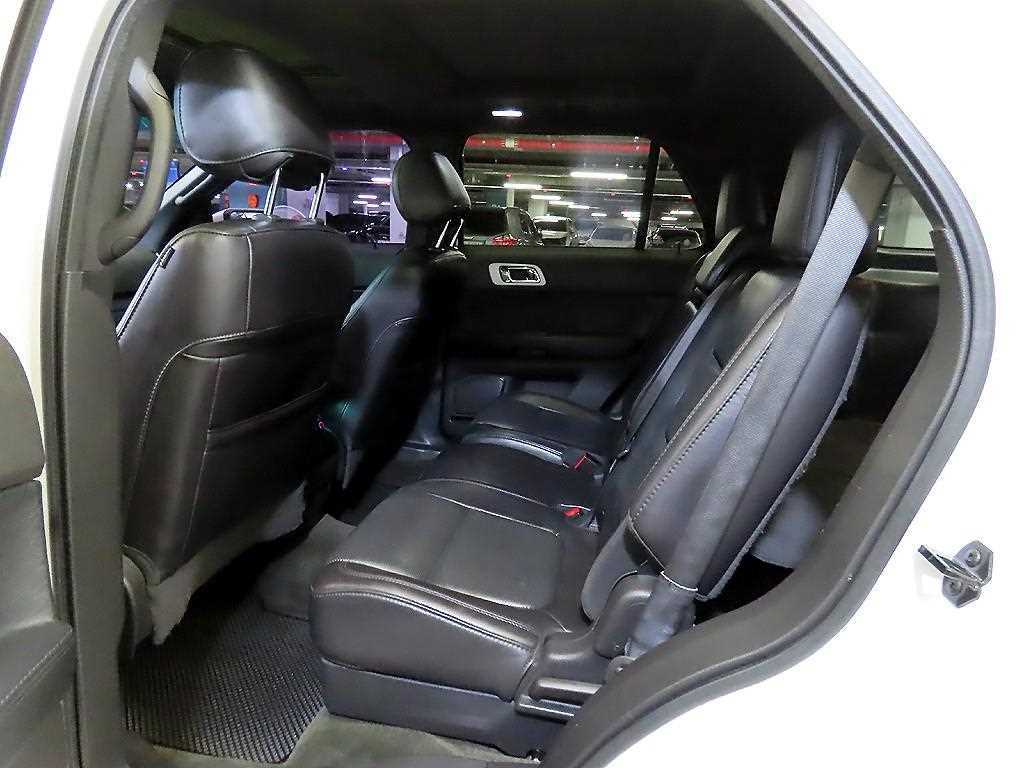 Ford Explorer - Vista 7