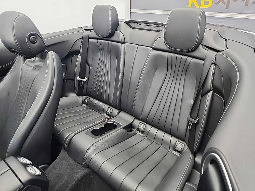 Mercedes Benz E class - Vista 12