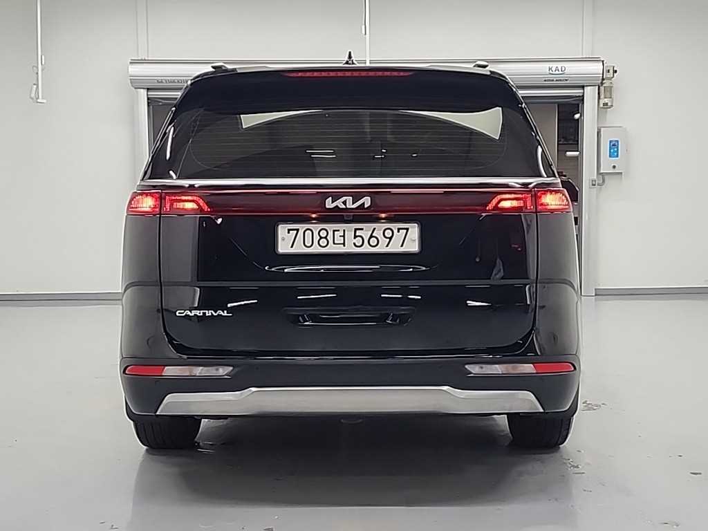 KIA Carnival - Vista 3