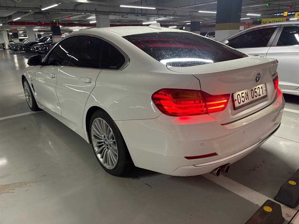 BMW 4 Series - Vista 4