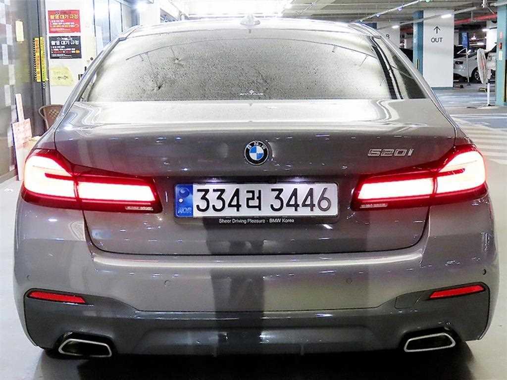 BMW 5 Series - Vista 5