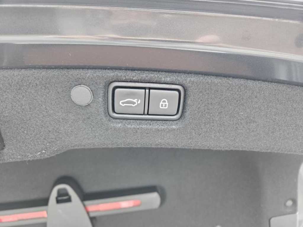 KIA K7 - Vista 9