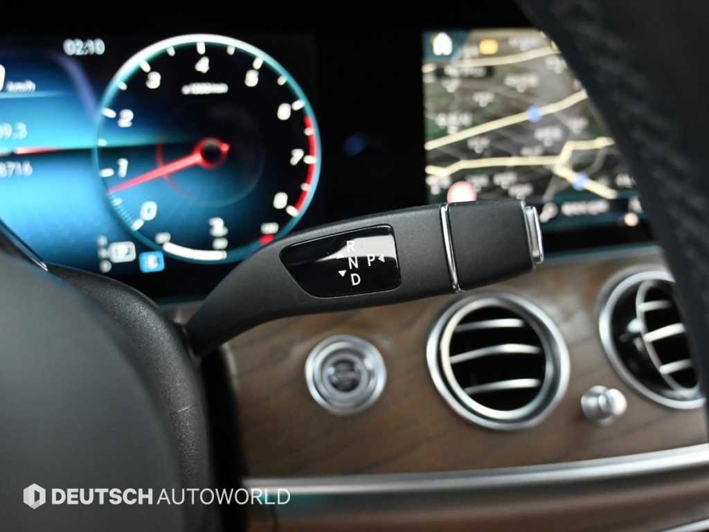 Mercedes Benz E class - Vista 10