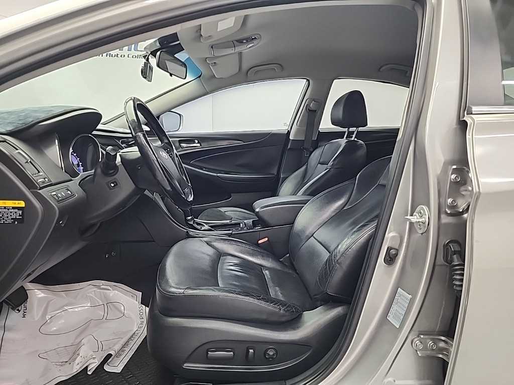 HYUNDAI Sonata - Vista 11