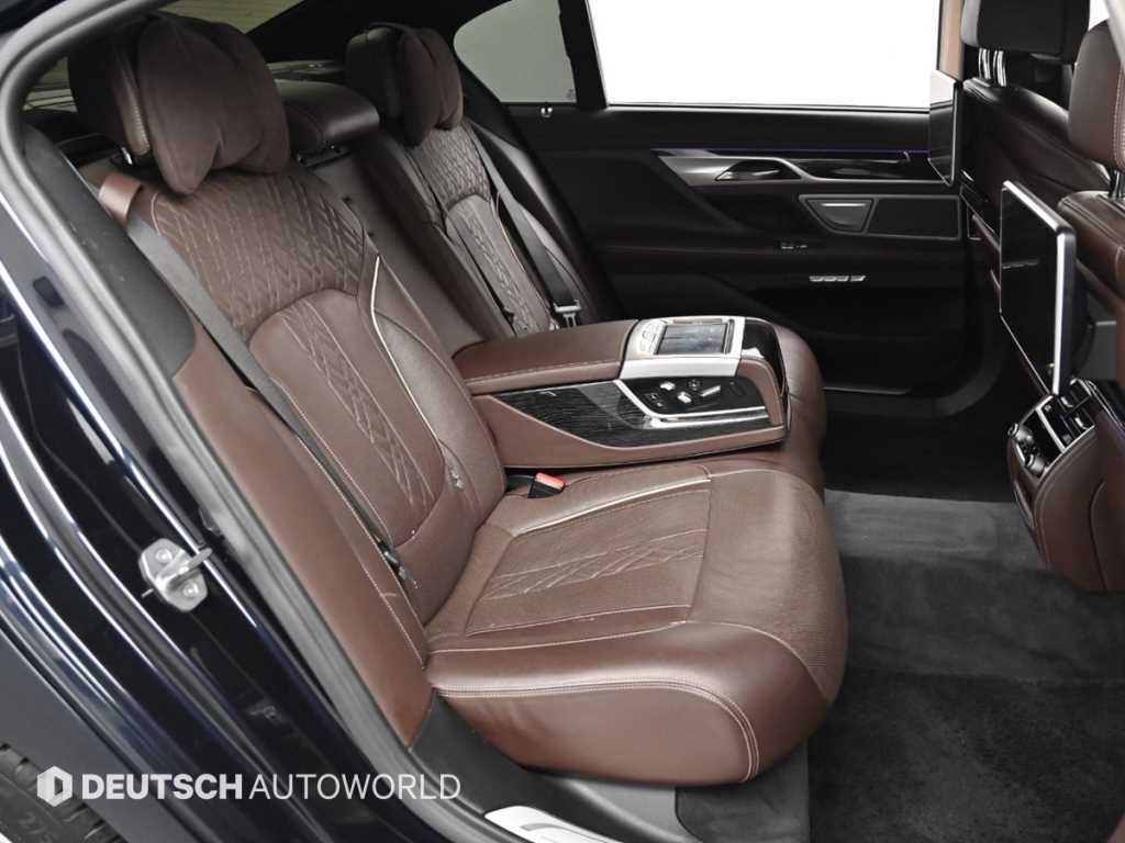 BMW 7 Series - Vista 12