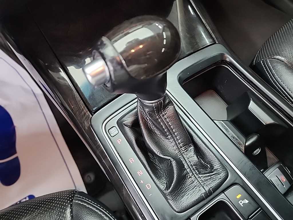 KIA Sorento - Vista 8