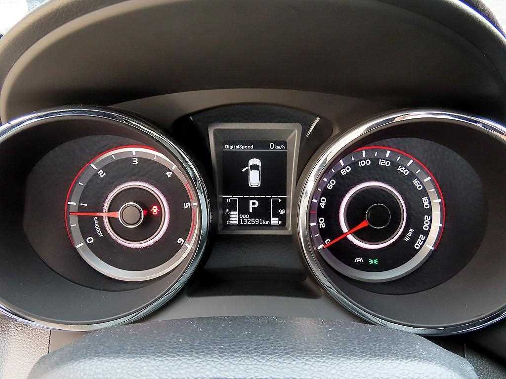 Ssangyong Tivoli - Vista 9