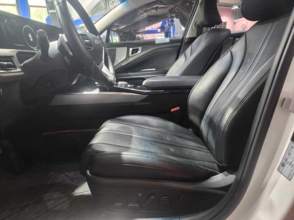 KIA K8 - Vista 8