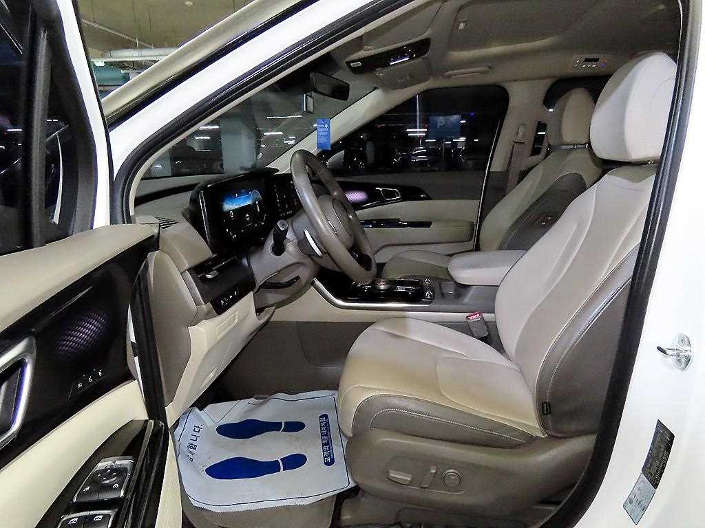 KIA Carnival - Vista 6