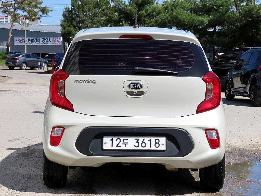 KIA Morning - Vista 4