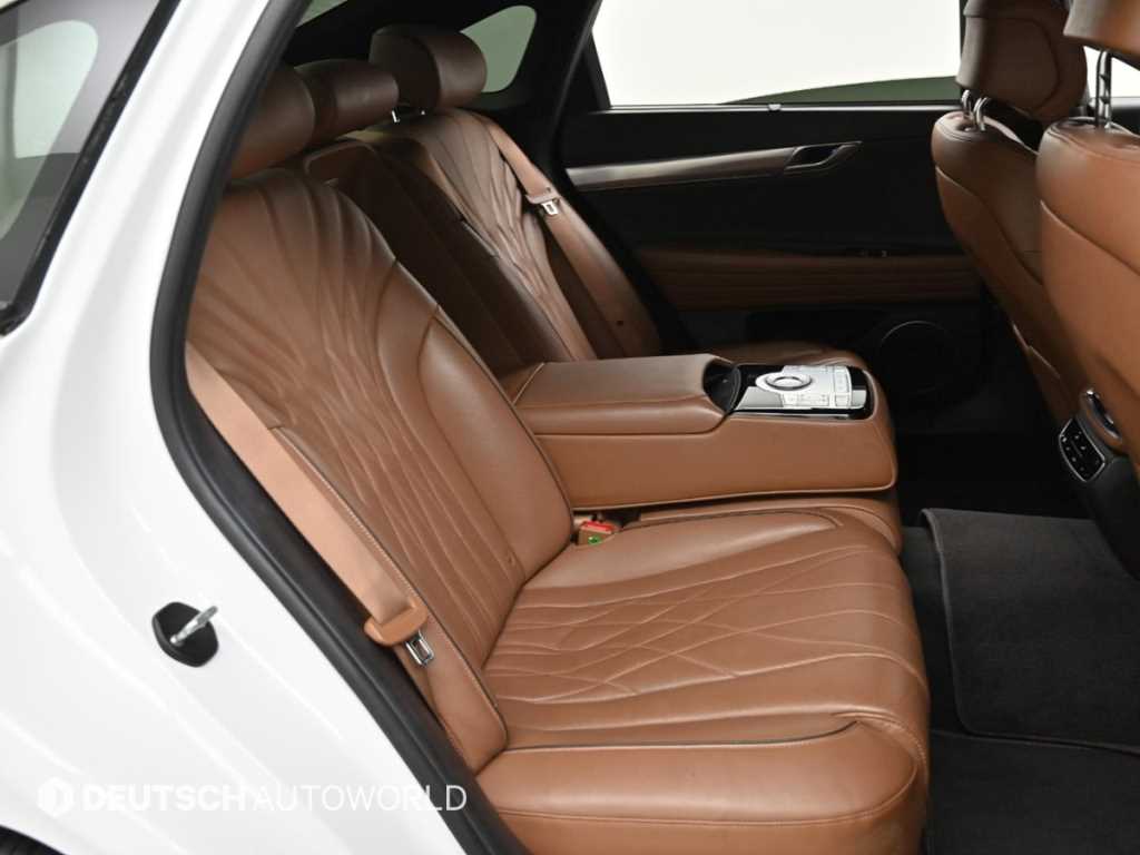 Genesis G80 - Vista 12