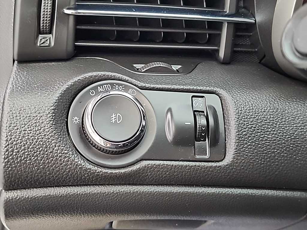 Chevrolet Malibu 2015 Blanco - Importación desde Corea - HF Imports Iquique - Foto 17