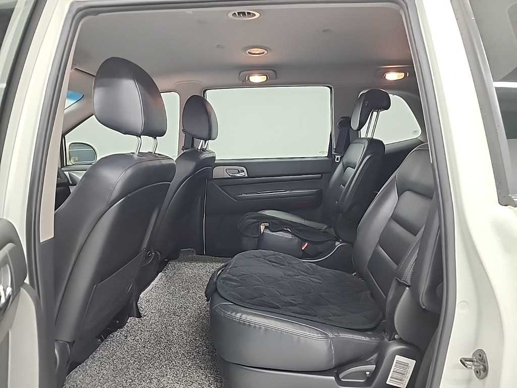 Ssangyong Korando - Vista 12