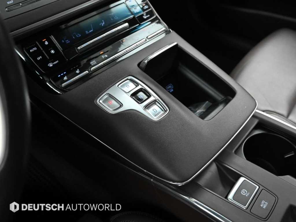 HYUNDAI Grandeur - Vista 9