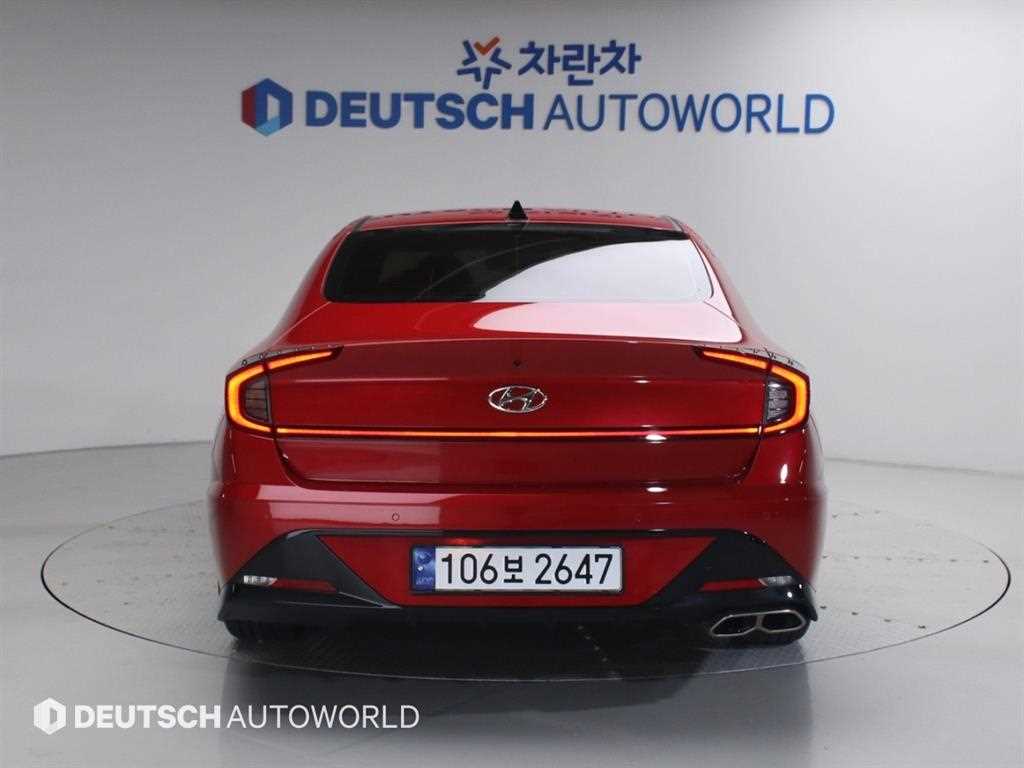 HYUNDAI Sonata - Vista 4