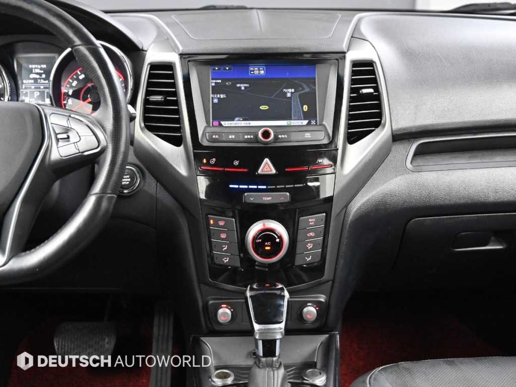 Ssangyong Tivoli 2019 Blanco - Importación desde Corea - HF Imports Iquique - Foto 14