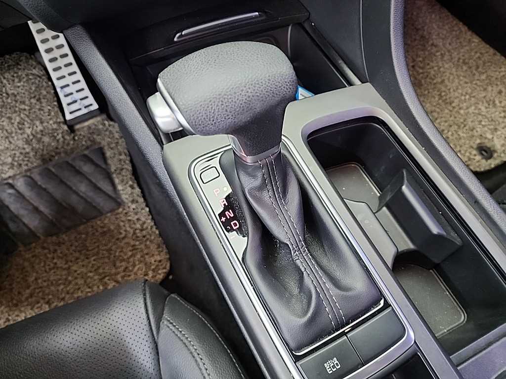 KIA K5 - Vista 10