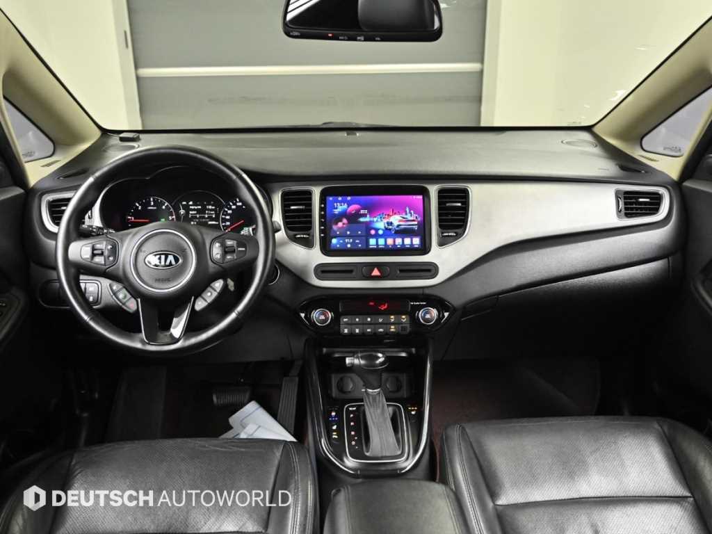 KIA Carens - Vista 7