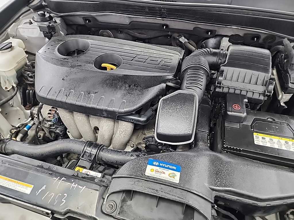 HYUNDAI Sonata - Vista 5
